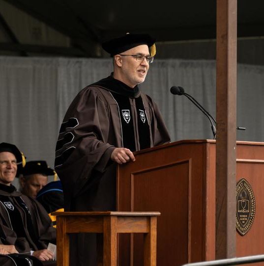 Scott Willoughby speaks at commencement
