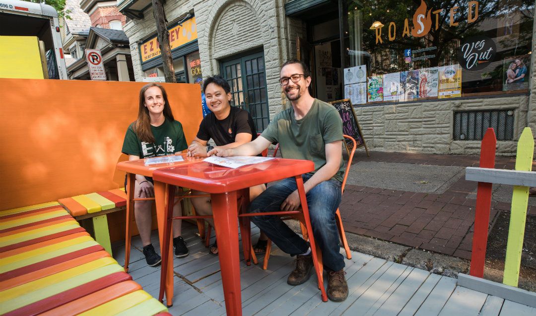 A new parklet goes up in front of Roasted