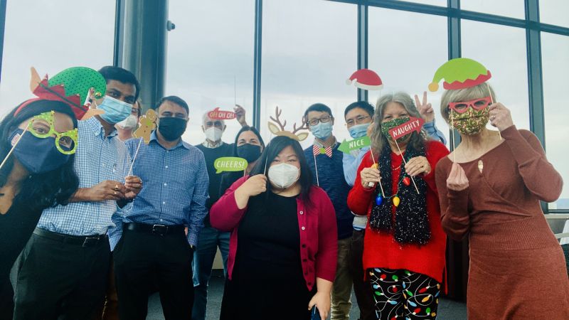 BioE holiday gathering group photo