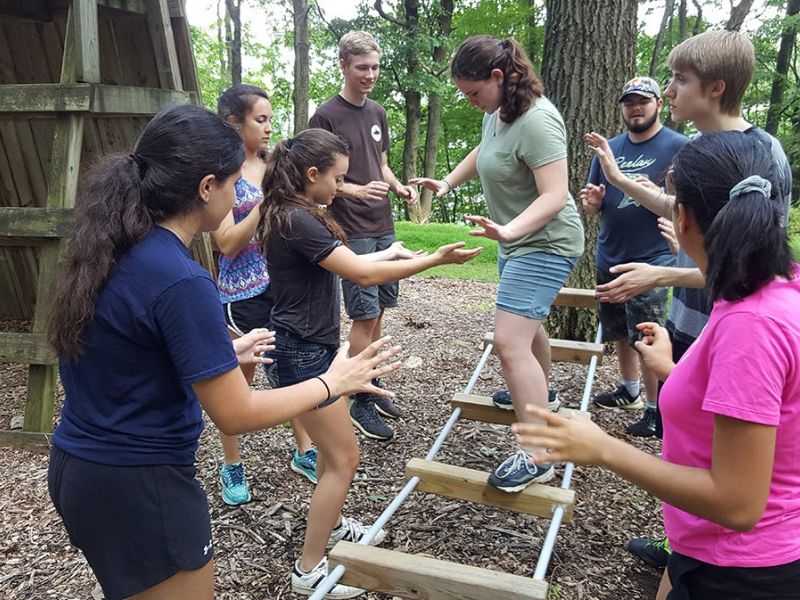 SEI students team-building activity
