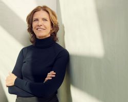 JEANNE GANG